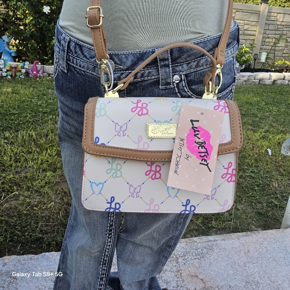 NWT LUV BETSEY TOP HANDEL LOGO CROSSBODY - Picture 8 of 8